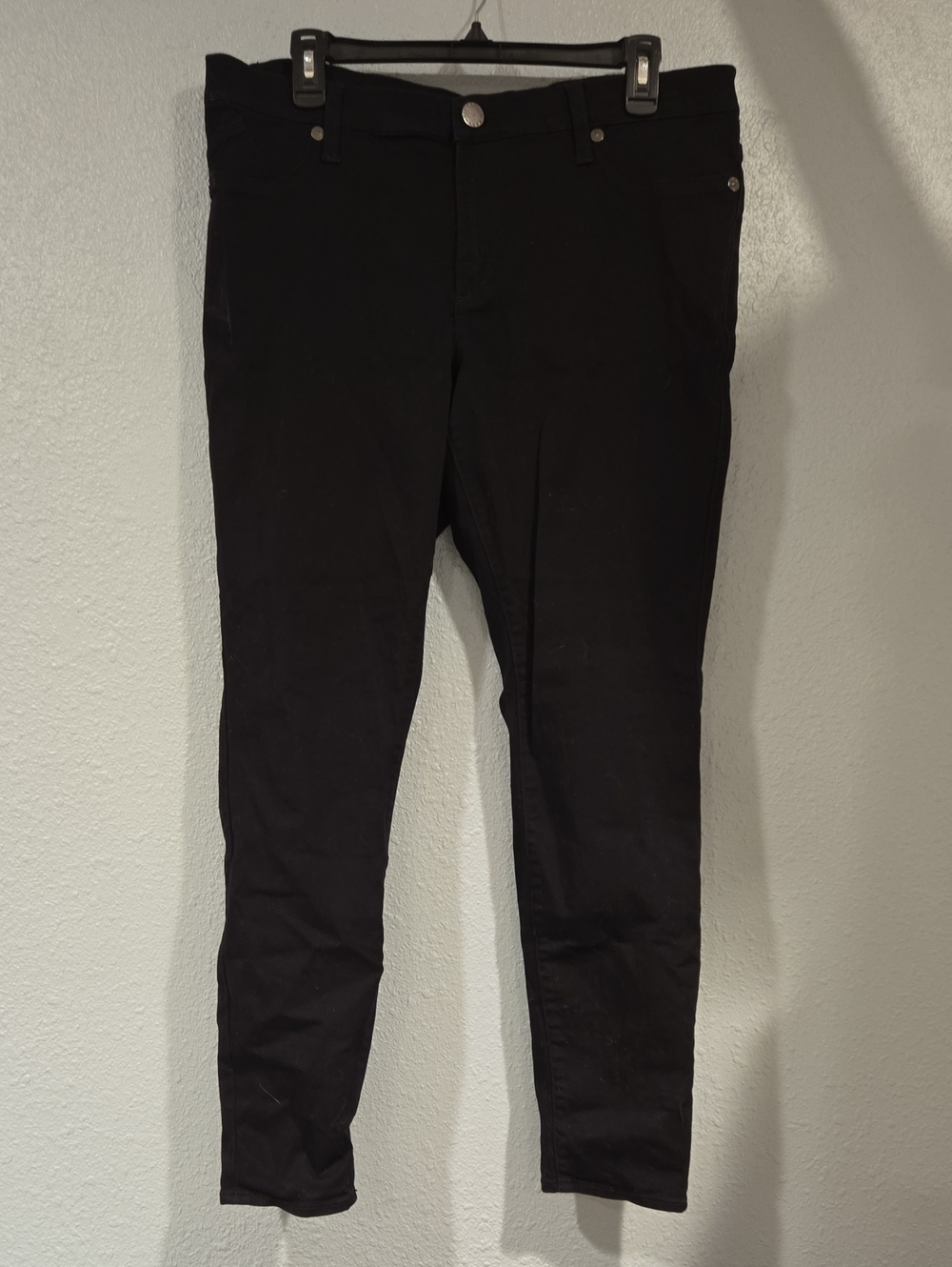 Rock & Republic Black Skinny Jeans